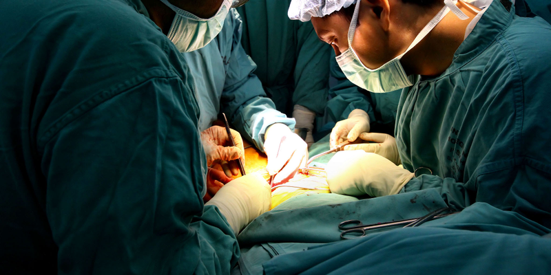 Illustration for article titled Why Choosing the Right Surgeon Matters Even More Than You Think